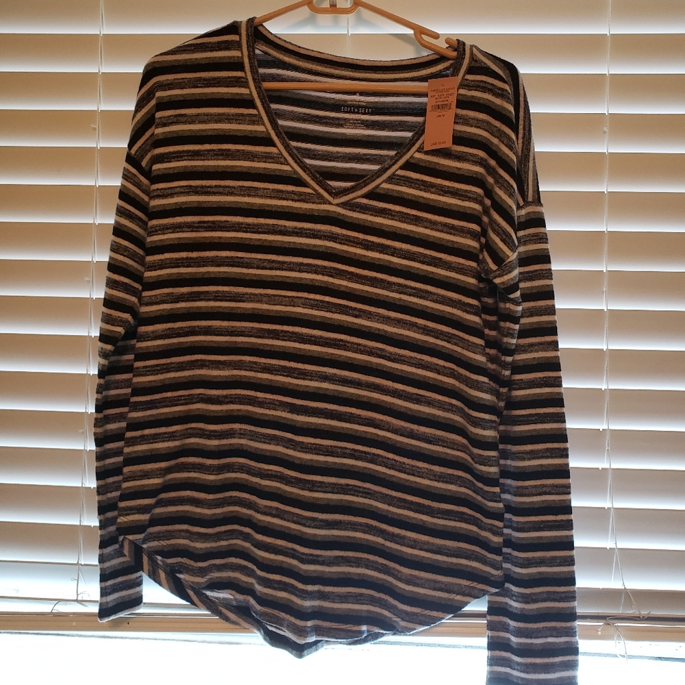 American Eagle Outfitters NWT Top!